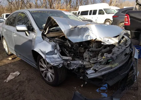 2016 Subaru Legacy 2.5I Premium z USA, uszkodzony, nr VIN 4S3BNBC63G3008205